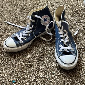 navy blue converse 💙